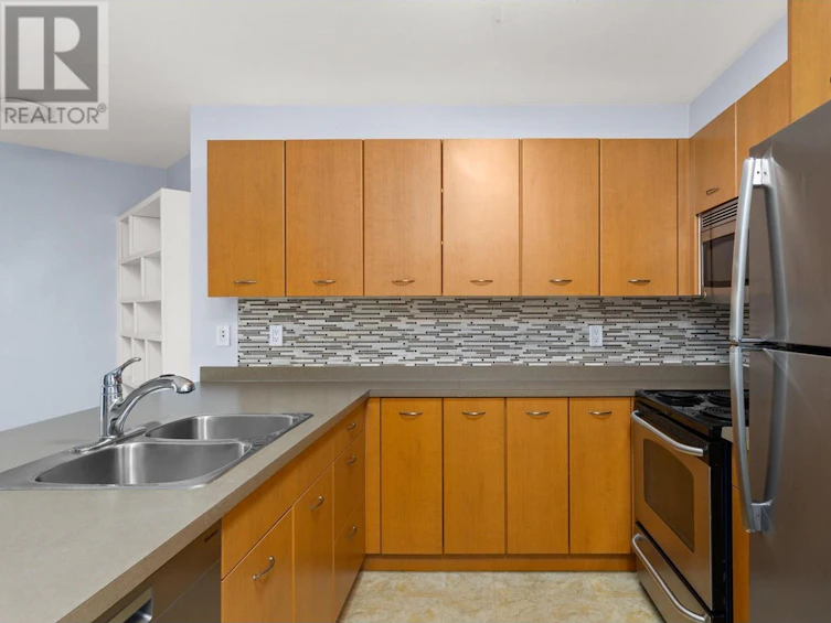 301-533 Yates Road, Kelowna, BC, V1V 2T7 - 8