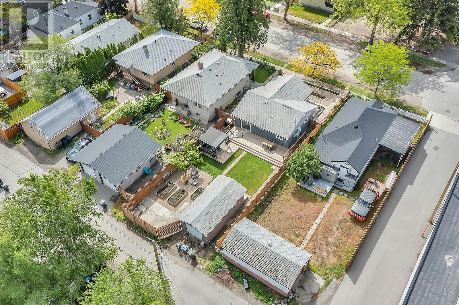 732 Coronation Avenue, Kelowna, BC, V1Y 7A3 - 51