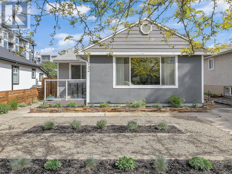 732 Coronation Avenue, Kelowna, BC, V1Y 7A3