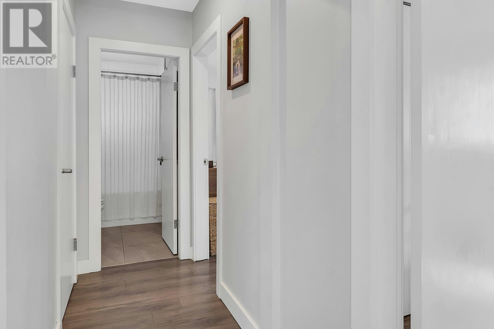 732 Coronation Avenue, Kelowna, BC, V1Y 7A3 - 30