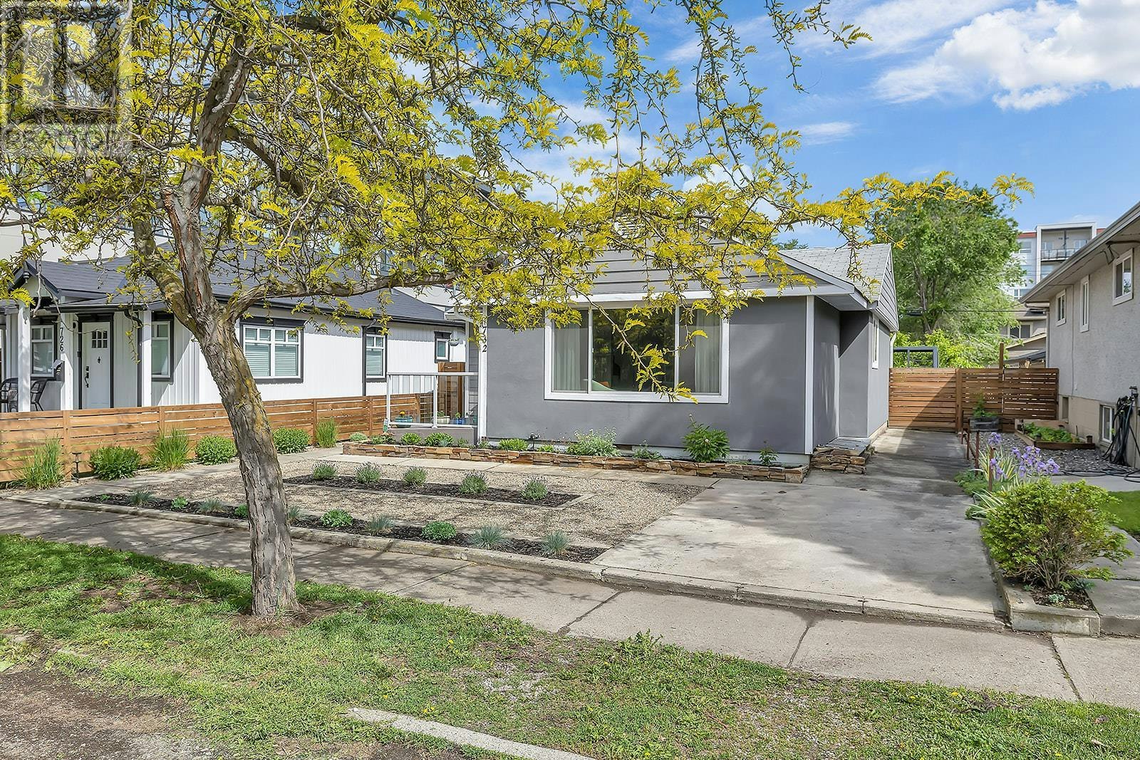 732 Coronation Avenue, Kelowna, BC, V1Y 7A3 - 49