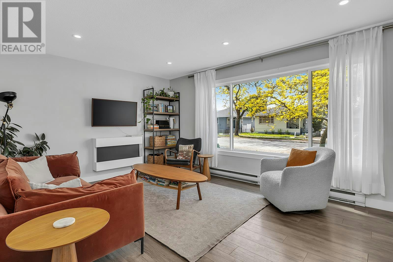 732 Coronation Avenue, Kelowna, BC, V1Y 7A3 - 7