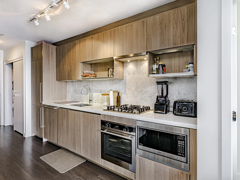 4103 - 13750 100th Avenue, Surrey BC