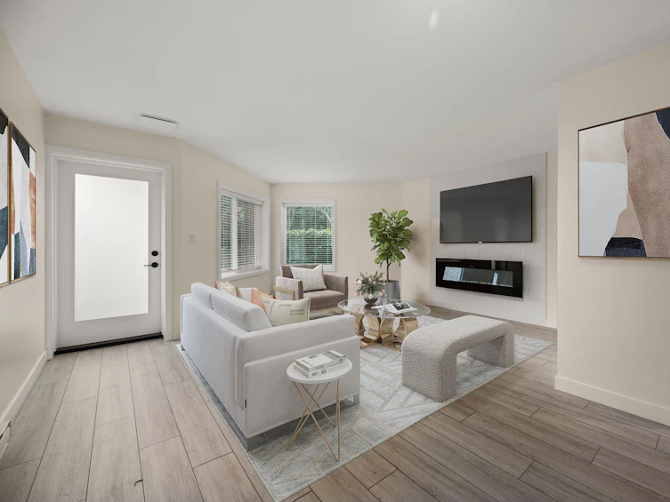 1-15971 Marine, Surrey, BC, V4B 1G1