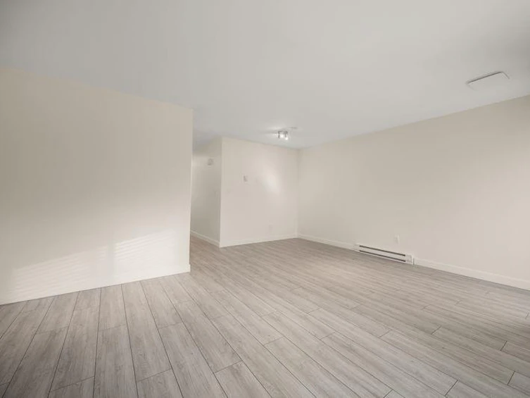 1-15971 Marine, Surrey, BC, V4B 1G1 - 15