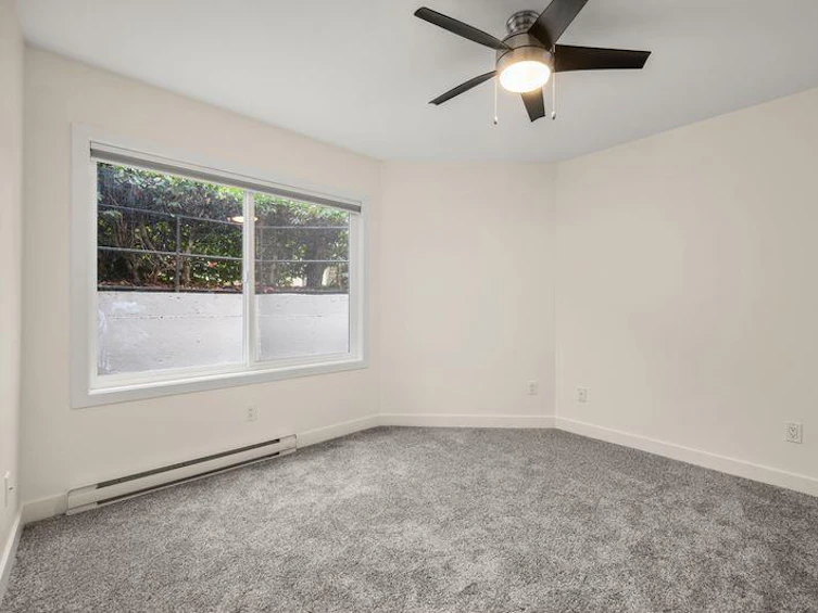 1-15971 Marine, Surrey, BC, V4B 1G1 - 4