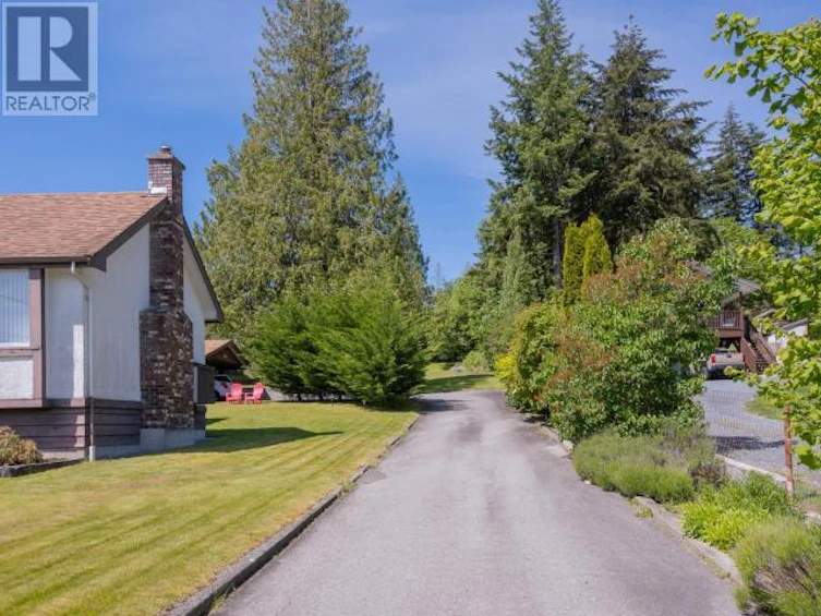 5727 Marlatt Avenue, Powell River, BC, V8A 4E8 - 48
