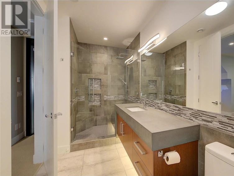 701 Pinehaven Court, Kelowna, BC, V1V 2Y3 - 45