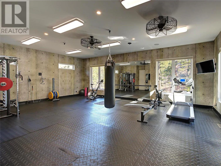 701 Pinehaven Court, Kelowna, BC, V1V 2Y3 - 49