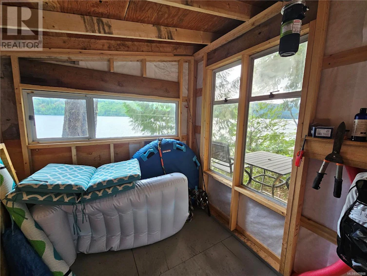 3712 Horne Lake Caves Road, Qualicum Beach, BC, V9K 2L7 - 9