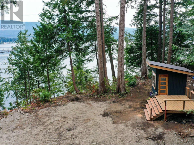18 Trail Island, Sechelt, BC