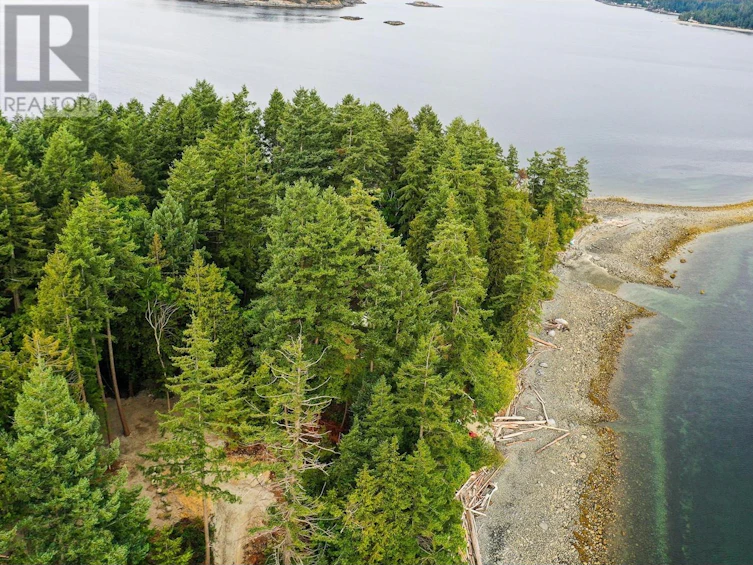 18 Trail Island, Sechelt, BC - 4
