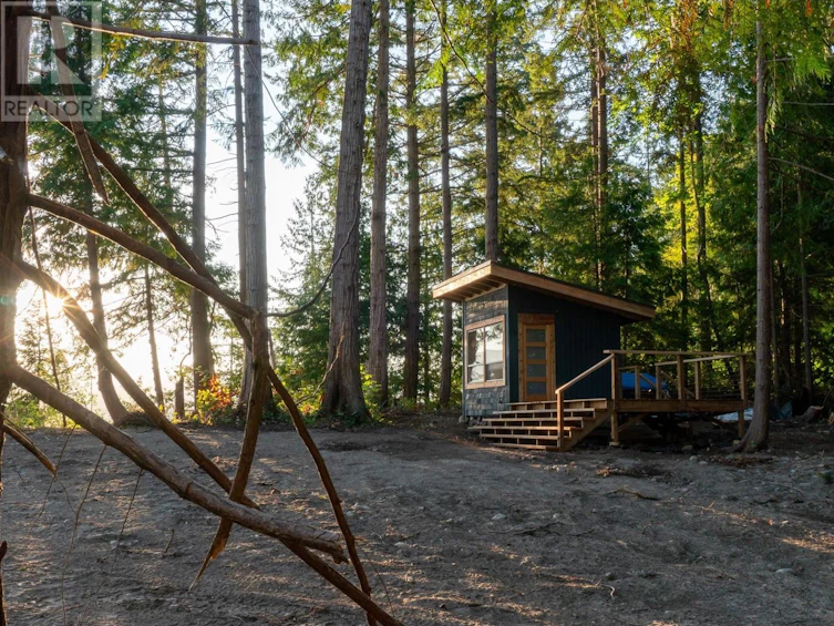 18 Trail Island, Sechelt, BC - 6