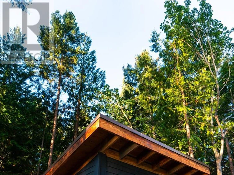 18 Trail Island, Sechelt, BC - 7