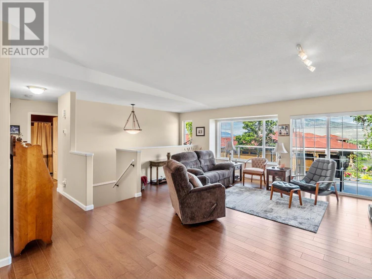 815-15 Hudsons Bay Trail, Kamloops, BC, V2C 6S6 - 3
