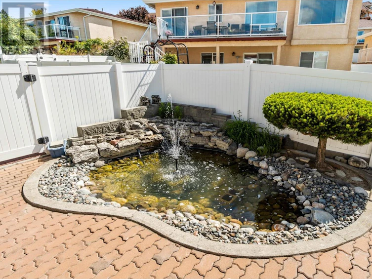 815-15 Hudsons Bay Trail, Kamloops, BC, V2C 6S6 - 34