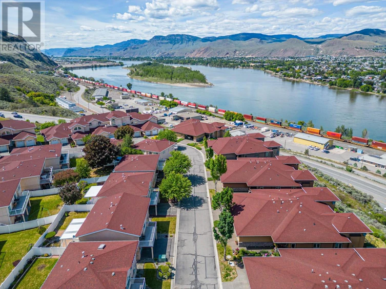 815-15 Hudsons Bay Trail, Kamloops, BC, V2C 6S6 - 36