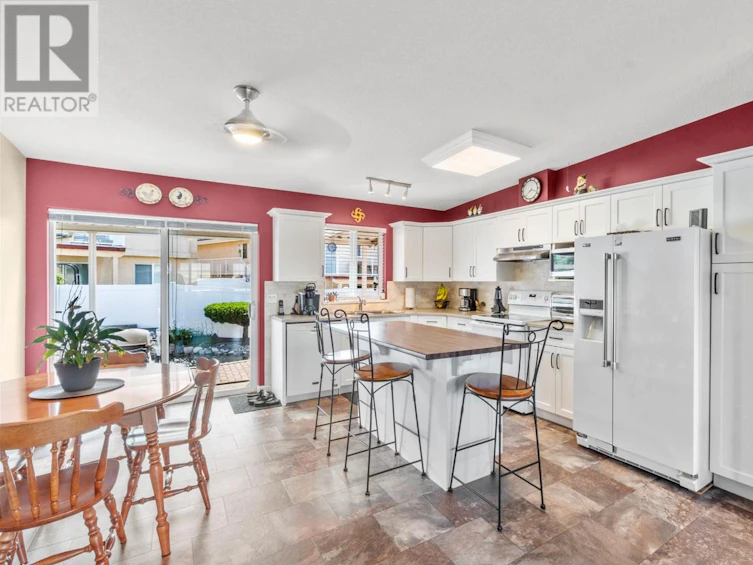 815-15 Hudsons Bay Trail, Kamloops, BC, V2C 6S6 - 4