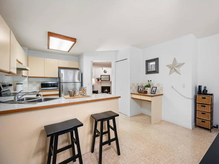 41-8280 121a, Surrey, BC, V3W 0G8 - 11