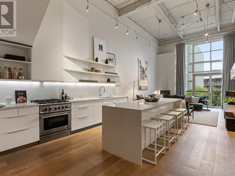 209 - 272 E 4th Avenue, Vancouver BC V5T 4S2