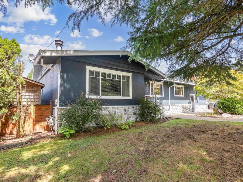 18077 61a Avenue, Surrey BC V3S 1W5