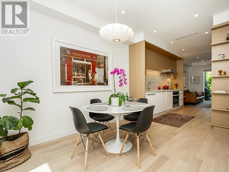 2123 West 7th Avenue, Vancouver, BC, V6K 1X9 - 2