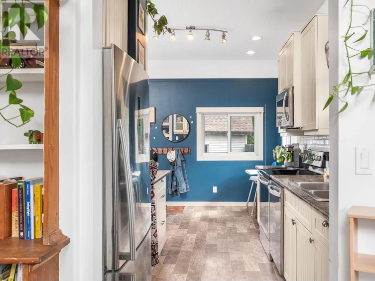 2501 35 Avenue, Vernon, BC, V1T 2S6 - 5