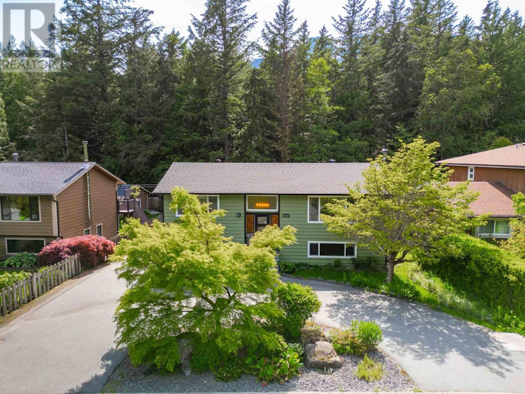 41957 Ross Road, Squamish, BC, V0M 1H0 - 12