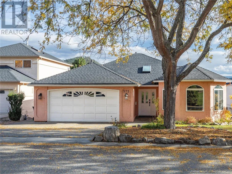 573 North Spruceview Place, Kelowna, BC, V1V 1S7 - 2