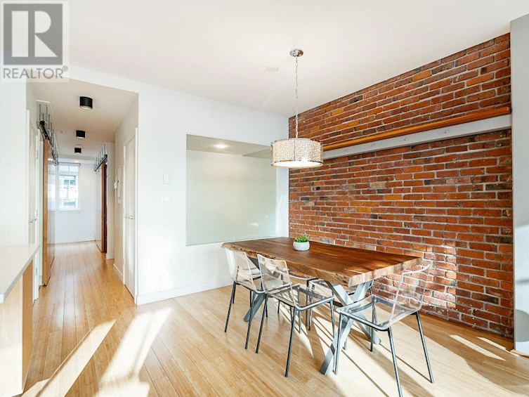 401-1072 Hamilton Street, Vancouver, BC, V6B 2R9 - 10