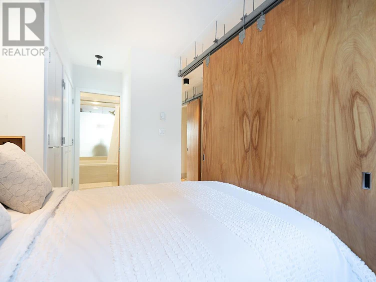 401-1072 Hamilton Street, Vancouver, BC, V6B 2R9 - 14
