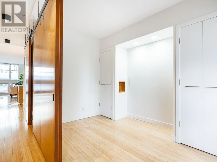 401-1072 Hamilton Street, Vancouver, BC, V6B 2R9 - 17