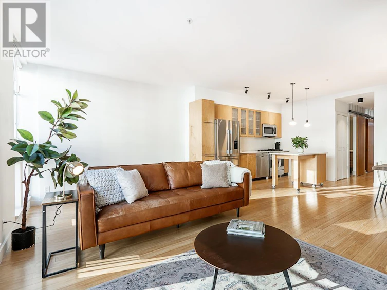 401-1072 Hamilton Street, Vancouver, BC, V6B 2R9 - 2