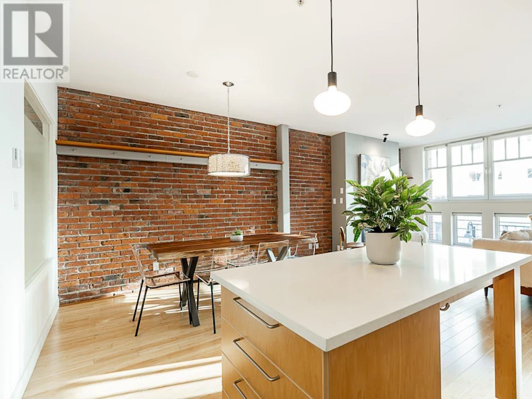 401-1072 Hamilton Street, Vancouver, BC, V6B 2R9 - 9