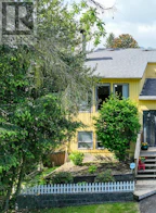 150 W Queens Road