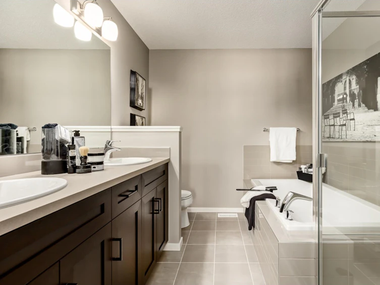 7110 51 Avenue, Beaumont, AB, T4X 2A3 - 11