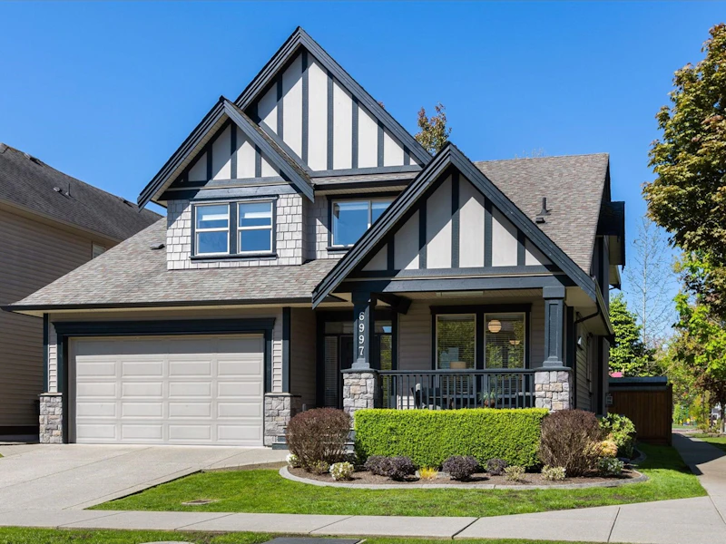 6997 195a Street, Surrey BC V4N 5Z2