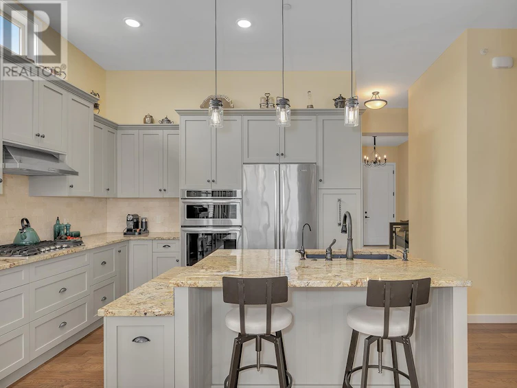 8956 Tavistock Road, Vernon, BC - 12