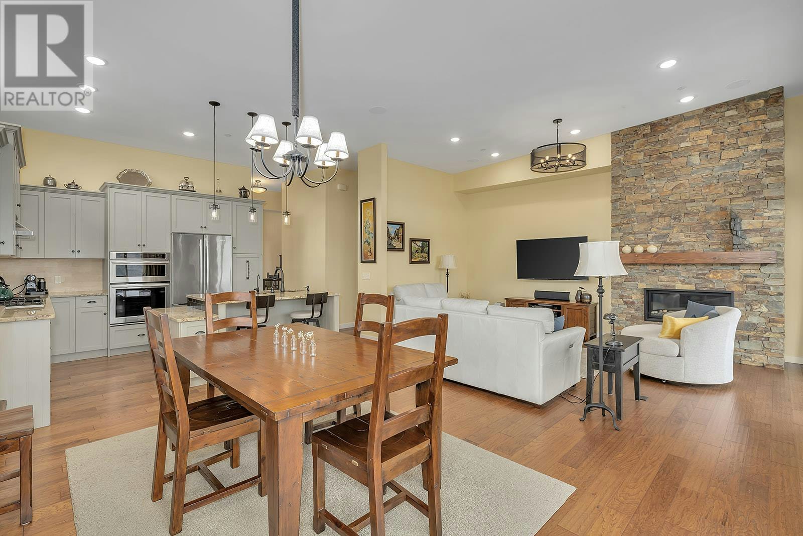 8956 Tavistock Road, Vernon, BC - 16