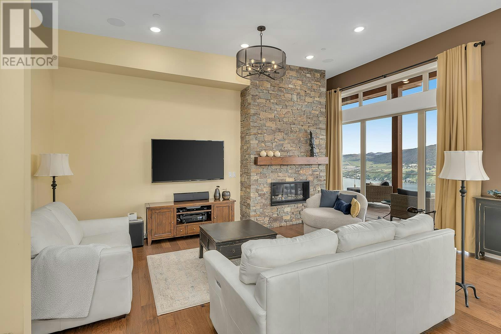 8956 Tavistock Road, Vernon, BC - 9