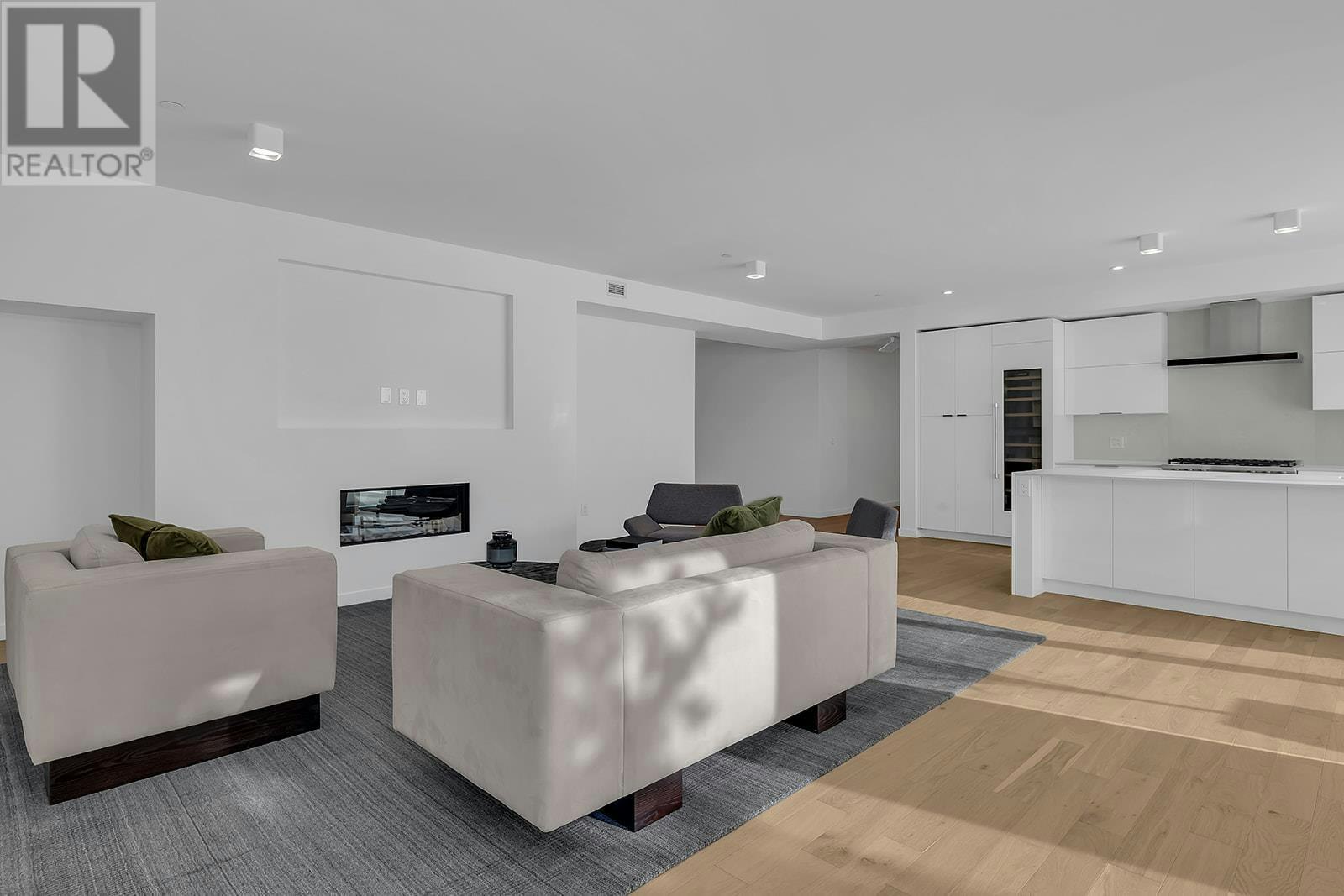 102-4071 Lakeshore Road, Kelowna, BC, V1W 1V7 - 6