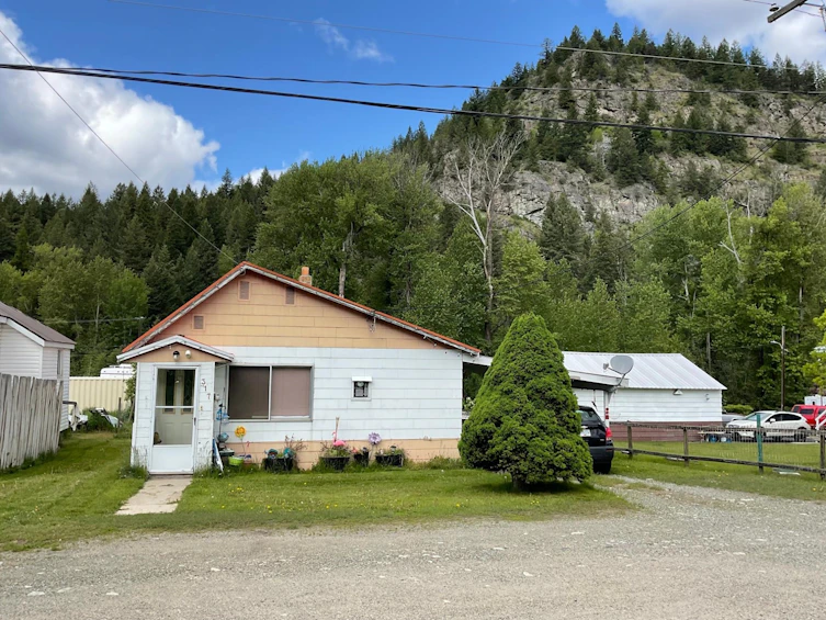 317 S Silver Avenue S Avenue, Greenwood, BC, V0H 1J0