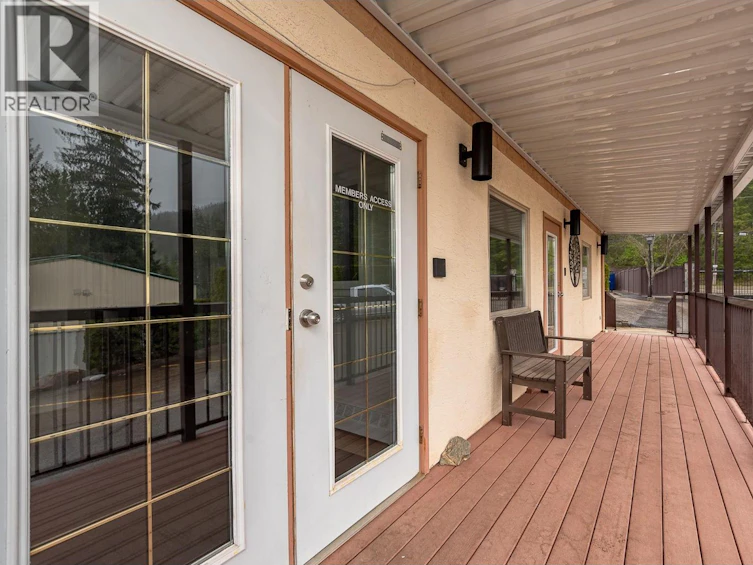 13-8242 97a Highway Highway, Mara, BC, V0E 2V0 - 40