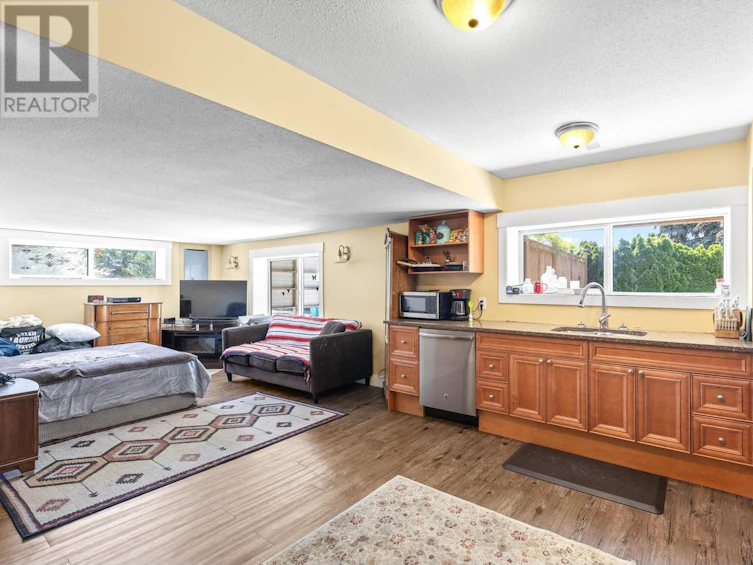 1141 Perley Road, West Kelowna, BC, V1Z 2T3 - 32