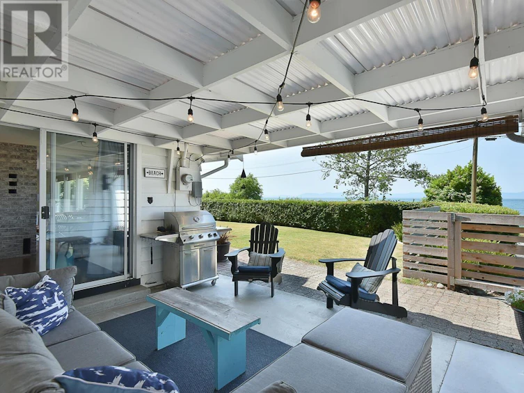 1782 Ocean Beach Beach, Gibsons, BC, V0N 1V5