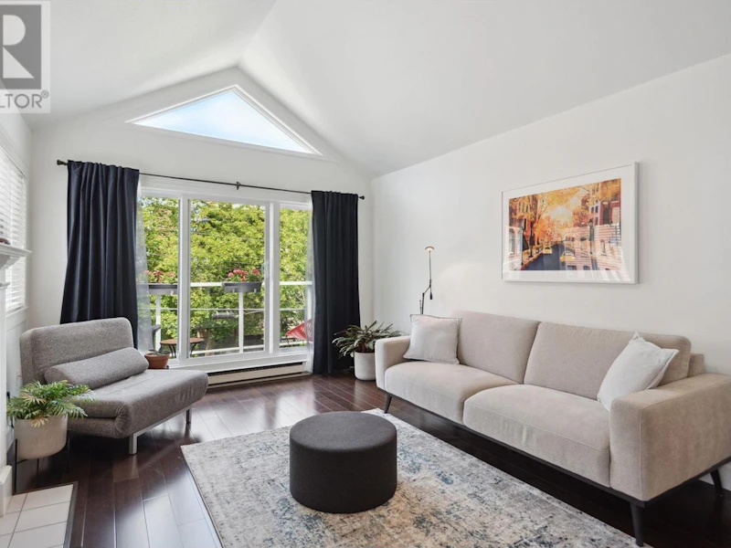 305 - 1265 W 11th Avenue, Vancouver BC V6H 1K6