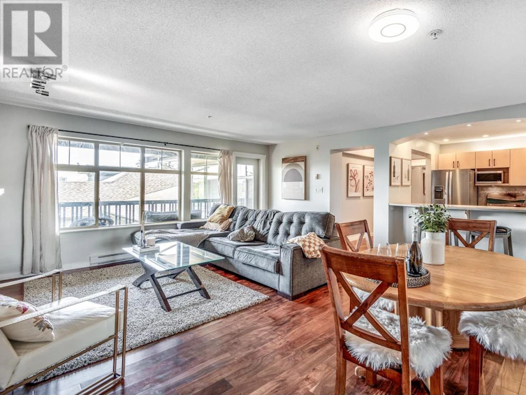 518-2988 Silver Springs Boulevard, Coquitlam, BC, V3E 3R6 - 3