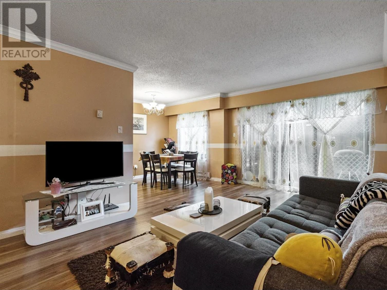 105-813 East Broadway, Vancouver, BC, V5T 1Y2 - 5