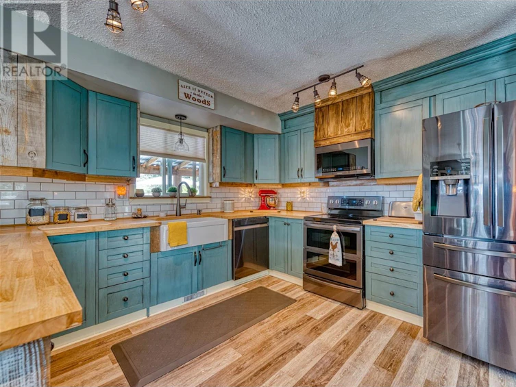 4446 Cedar Hill Road, Falkland, BC, V0E 1W1 - 16