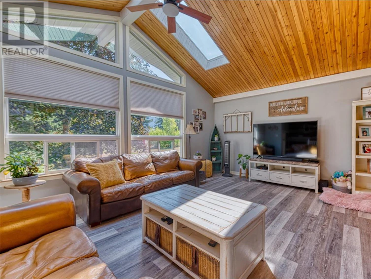 4446 Cedar Hill Road, Falkland, BC, V0E 1W1 - 27
